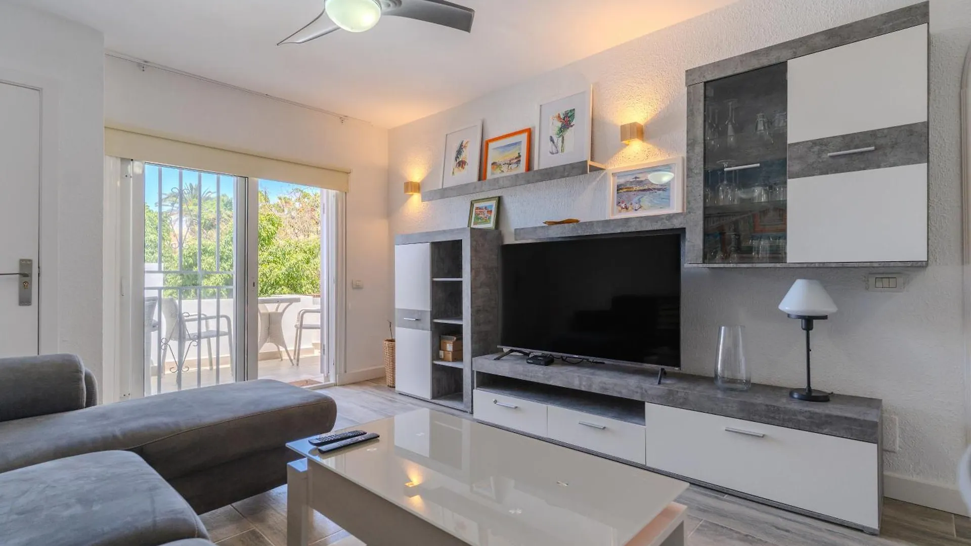 Colinablanca Sunset View By Paramount Holidays Costa Adeje  Ισπανία
